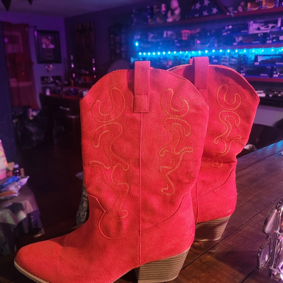 Shoes - Red Western Cowboy Boots